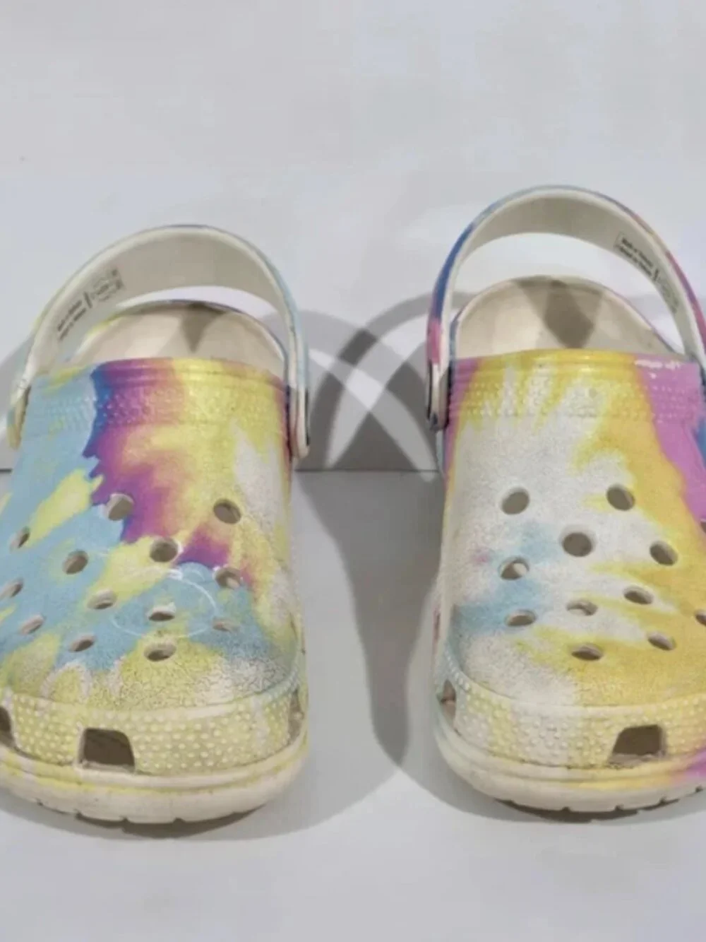 Crocs kids 12 (c12) Iconic Crocs Comfort Tie Dye